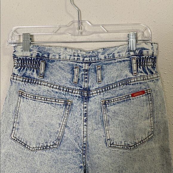 Vintage 1980's High Waisted Acid Wash Denim Shorts Women's Size 5/6 - Picture 9 of 16